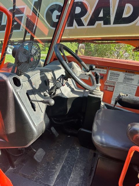 JLG Gradall G6-42A Telehandler Worksite Ready in Heavy Equipment in Hamilton - Image 21