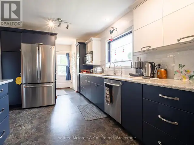 294 2ND STREET Hanover, Ontario in Houses for Sale in Owen Sound - Image 7