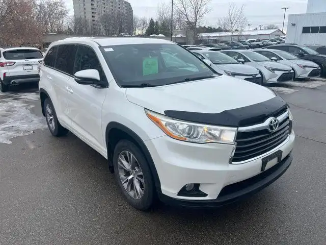 2015 Toyota Highlander LE | Heated Seats | AWD | Power Tailgate in Cars & Trucks in London - Image 3