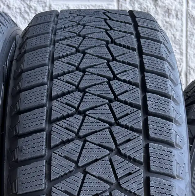 (97%) 4x 225/55R19 Bridgestone Winters w/ Volvo 19" Rims in Tires & Rims in City of Toronto - Image 5