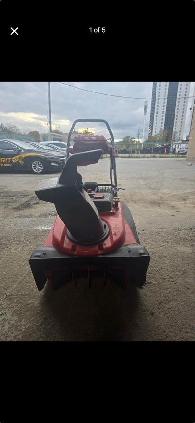 Snow Blowers Like New, View more