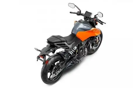 2024 KTM 250 DUKE in Street, Cruisers & Choppers in St. Albert - Image 3