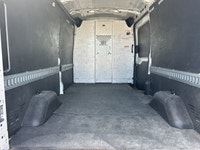 Ryder Stock ID: 246267 Transmission Type/Speed: AUTO 6 Engine: DIESEL 3.2L'10 185/3000 Horse Power:... (image 9)