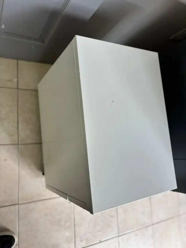 Pedestal Collection-Excellent Condition-Call us now!62863273680515123