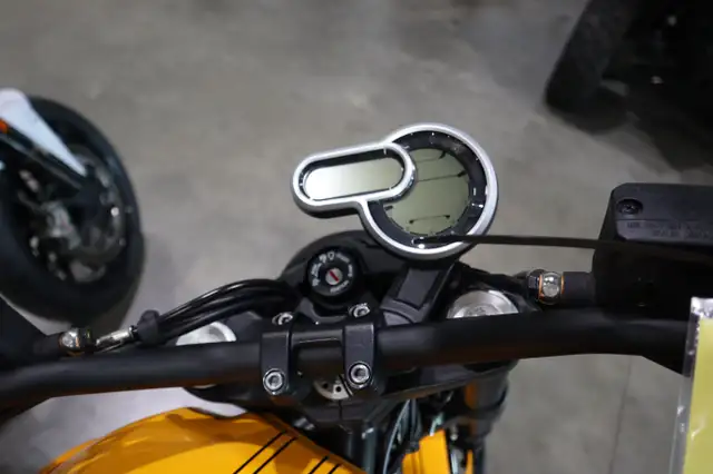 2023 Ducati Scrambler 1100 Tribute PRO Giallo Ocra in Sport Bikes in Edmonton - Image 5