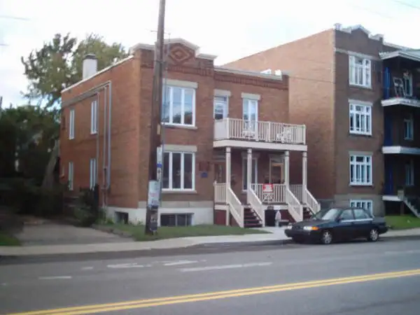 BEAU 5 1/2 À LOUER AU 1280 RENÉ LÉVESQUE O