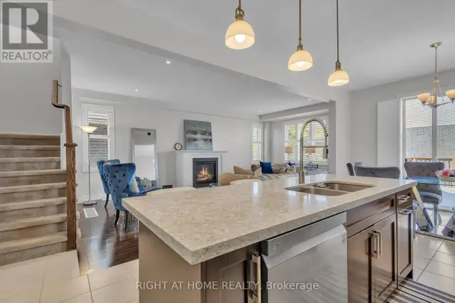 321 CARRIAGE WAY Waterloo, Ontario in Houses for Sale in Kitchener / Waterloo - Image 9