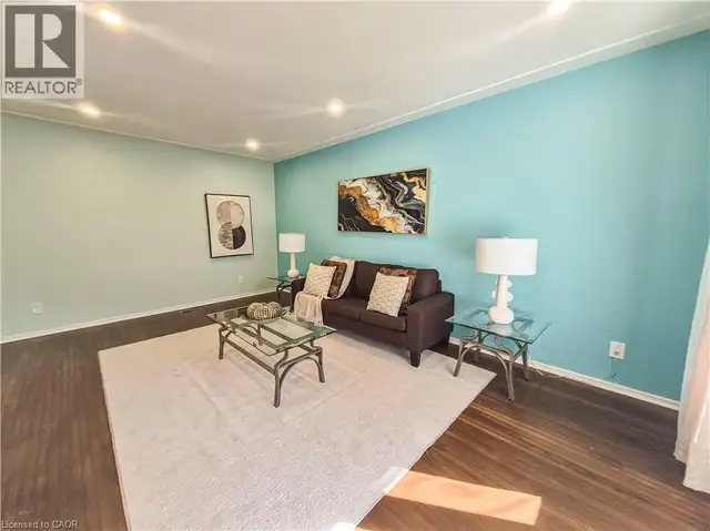 11 DUNCAIRN Avenue Kitchener, Ontario in Houses for Sale in Kitchener / Waterloo - Image 11