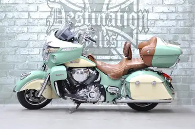 Beautiful Willow Green / Ivory Cream, 2017 Indian Roadmaster for sale! Very eye catching two tone re...
