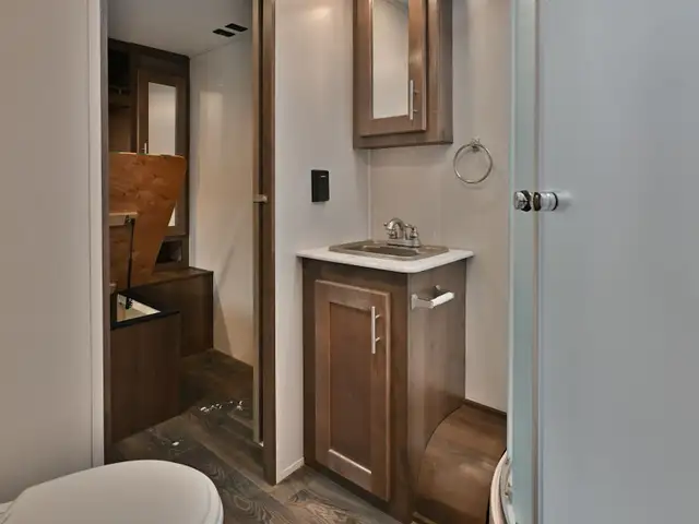 2019 Wildcat 245RGX in Travel Trailers & Campers in St. Albert - Image 17