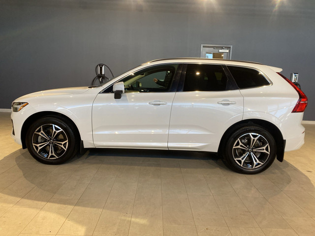 2022 Volvo XC60 B6 AWD Momentum in Cars & Trucks in Edmonton - Image 2