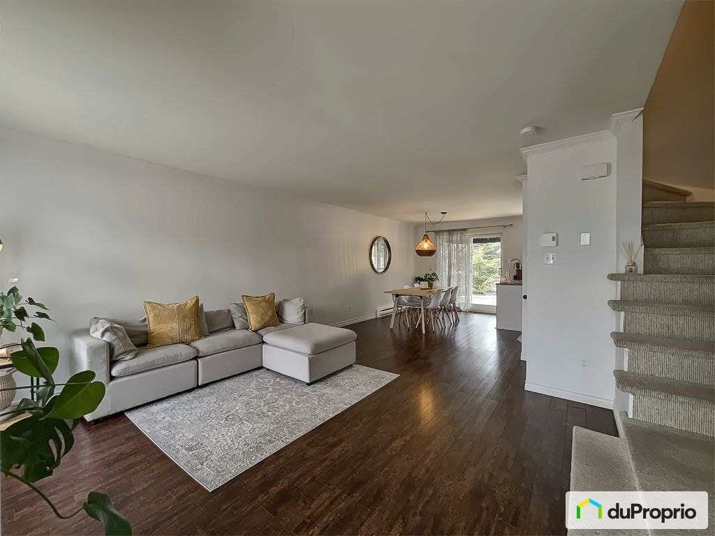 $359,000 - Townhouse for sale in Sherbrooke (St-Élie-d'Orford) — photo 2