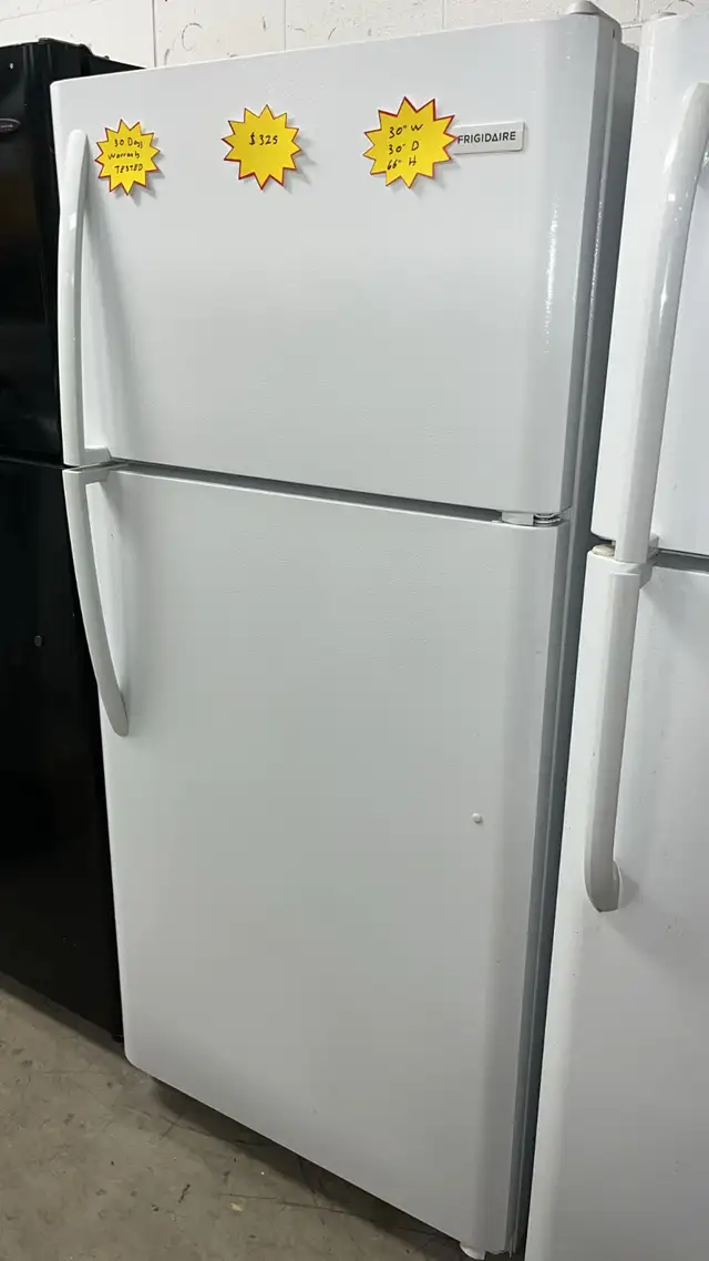 Frigidaire 30” Very Clean Fully Tested  30-Day Warranty in Refrigerators in Kitchener / Waterloo - Image 3