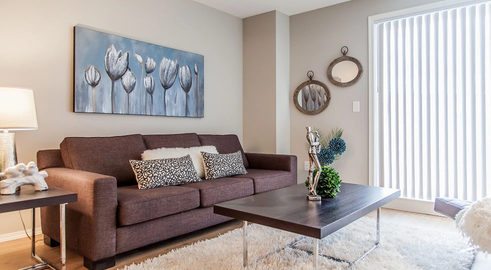 Pet-Friendly Three Bedroom One Bath with In-suite Laundry for Re 5