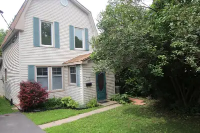 House for Rent Ottawa 556 Melbourne Avenue