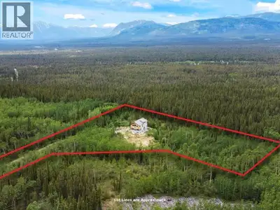 A rare opportunity to bring your dream home to life in an incredible private setting! With the most...
