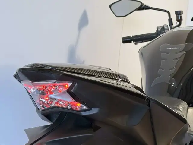 2020 Kawasaki Z H2 in Sport Bikes in City of Montréal - Image 7