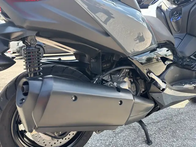 2022 Yamaha XMAX ~ YAMAHA XMAX ~ 300CC ~ COOL SCOOT ~ LOW KMS ~ in Street, Cruisers & Choppers in City of Toronto - Image 13