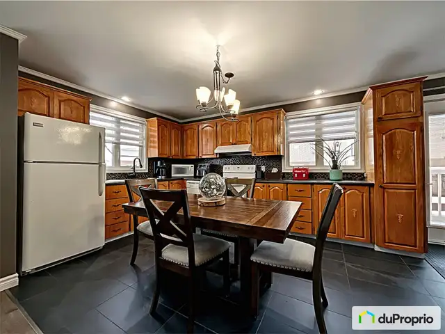 $297,000 - Bungalow for sale in Alma62863773888770123