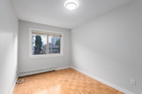 Virtual Open House: Schedule a video tour or make an appointment for in person viewing. Call now! 23... (image 3)