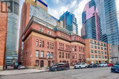 114 - 11 ST JOSEPH STREET Toronto (Bay Street Corridor), Ontario