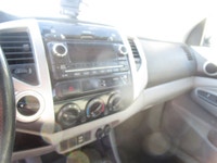 2012 Toyota Tacoma **CONTENT AUTO SPÉCIALISTE DU FINANCEMENT MAISON SANS ENQUETE CREDIT **Obtenez le... (image 2)