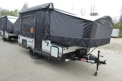 2025 FREEDOM 1940FT Price WAS $23,695…… SALE PRICE! $20,295 Floor Plan Features Box: 10’ Dinette Sle...