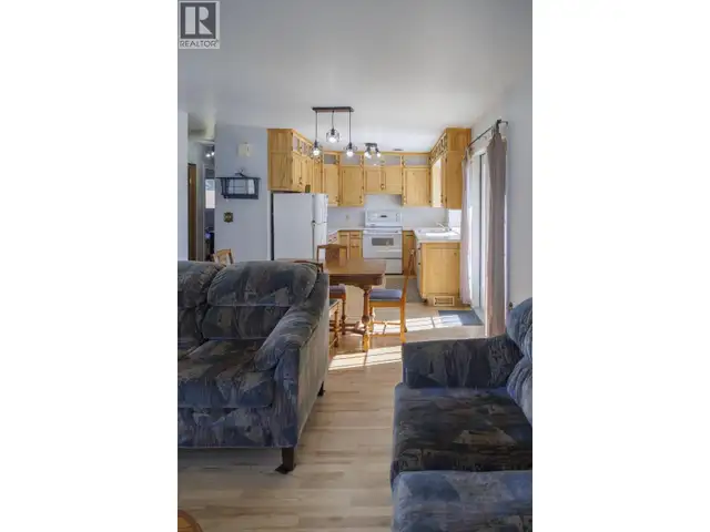 1128 3RD AVENUE McBride, British Columbia in Houses for Sale in Quesnel - Image 7
