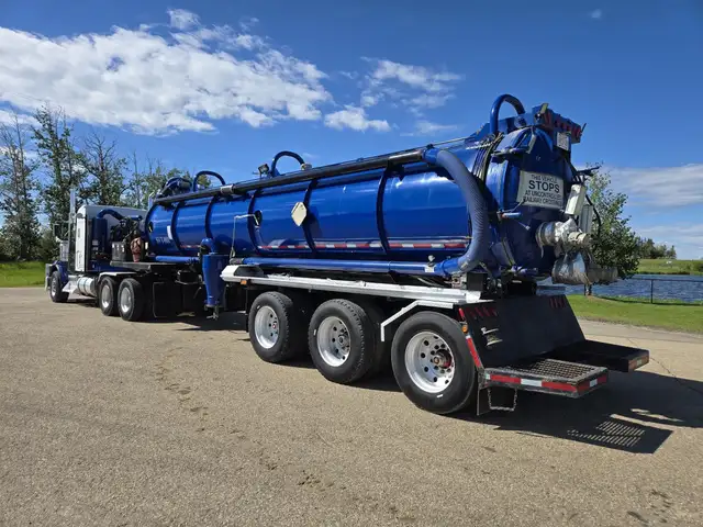 2013 KENWORTH T800 in Heavy Trucks in Saskatoon - Image 4
