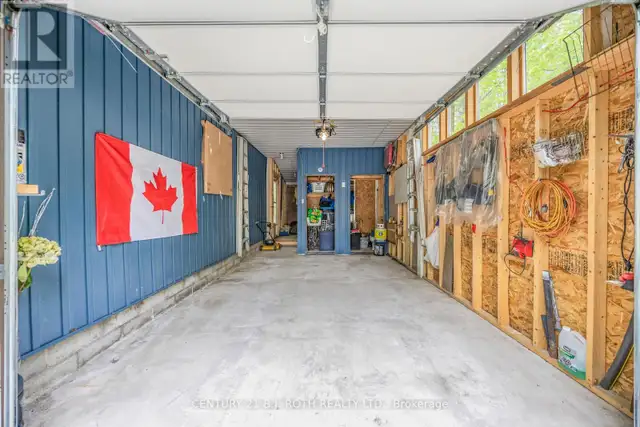 10 ALLEN DRIVE N Wasaga Beach, Ontario in Houses for Sale in Oakville / Halton Region - Image 32