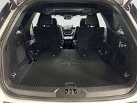 Check out this vehicle's pictures, features, options and specs, and let us know if you have any ques... (image 9)