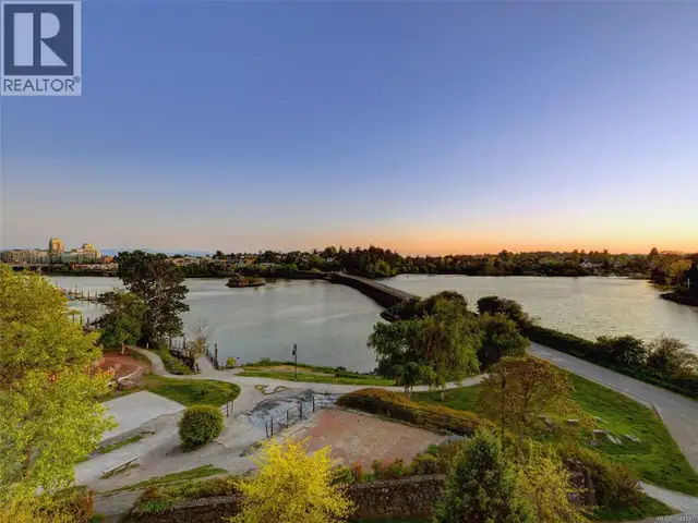 206 330 Waterfront Cres Victoria, British Columbia in Condos for Sale in Victoria - Image 30
