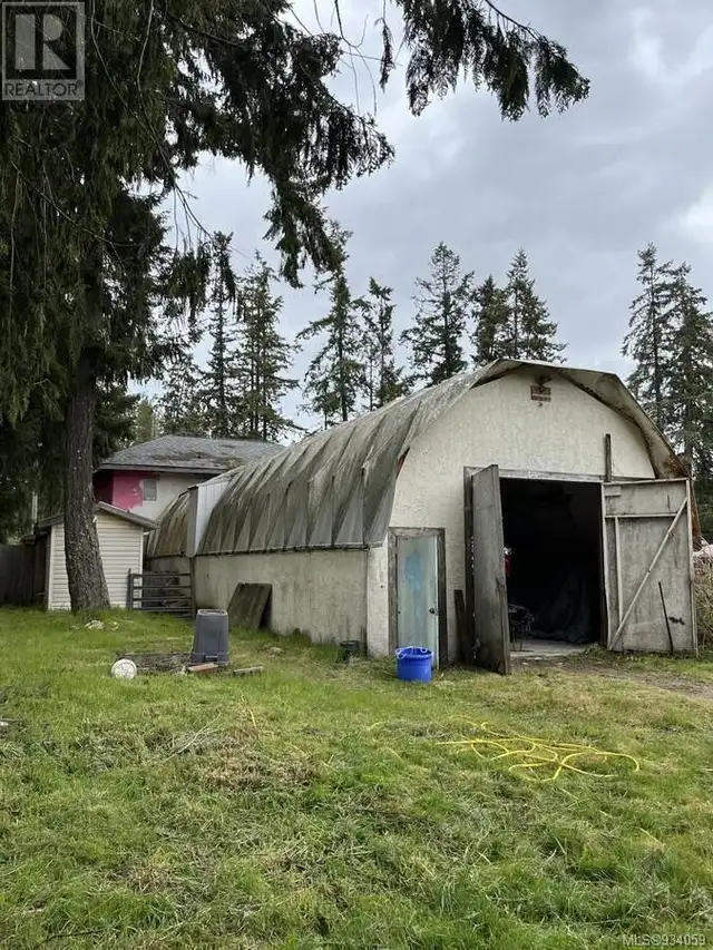 1586 McKibbon Rd N Errington, British Columbia in Houses for Sale in Parksville / Qualicum Beach - Image 12