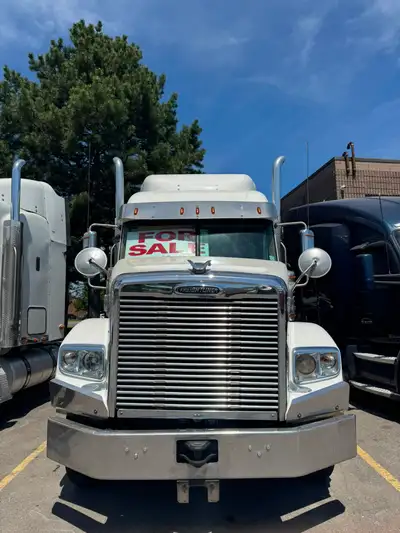 2019 Freightliner Coronado 122SD Heavy Spec, DD15 Engine - 505 HP, 18-Speed Manual Transmission, 373...