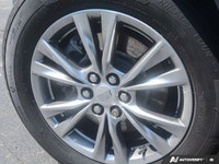 Experience cutting-edge technology and refined comfort with the 2023 Cadillac XT5 AWD Premium Luxury... (image 5)