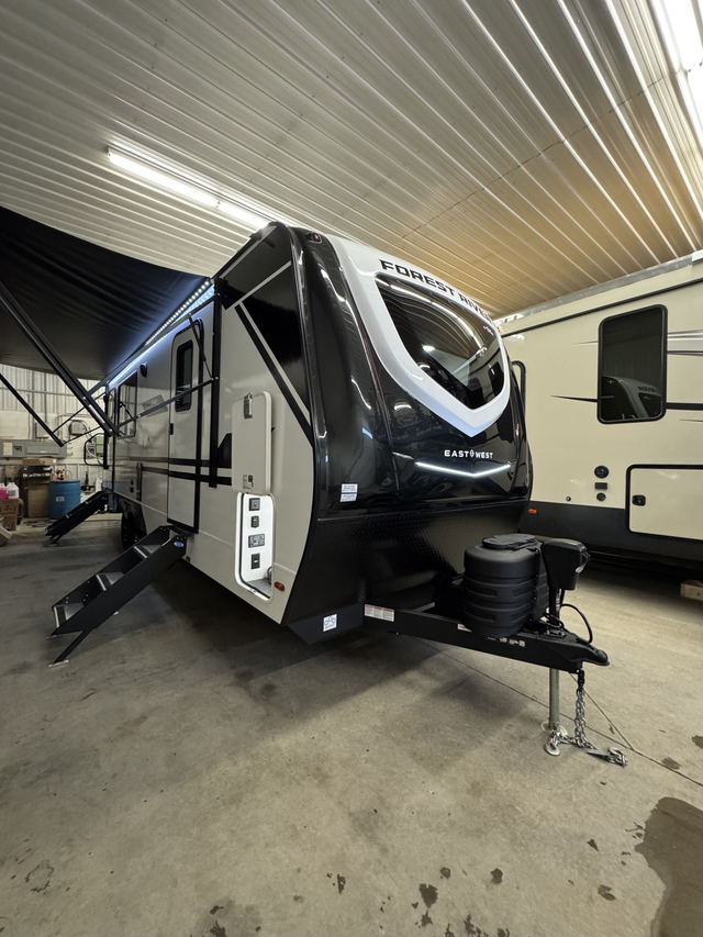 2026 Forest River ALTA 2375KRK in Travel Trailers & Campers in Regina - Image 2