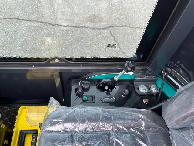 2024 agt Industrial Green QH13R Mini Excavator 420CC Gas Engine  in Heavy Equipment in Richmond - Image 31