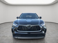 NAVIGATION, PANORAMIC ROOF, LEATHER SEATS, HEATED FRONT SEATS, ADAPTIVE CRUISE CONTROL This vehicle... (image 1)