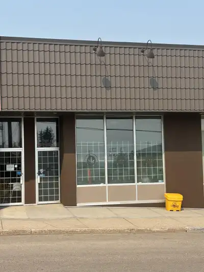 Great business location is available for sale with this condo space in the Cold Lake Marina Mall. Pr...