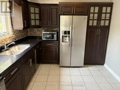 3255 ANDERSON CRESCENT Mississauga (Meadowvale), Ontario