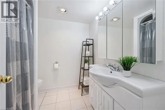 168 BREWERY Street Baden, Ontario in Houses for Sale in Kitchener / Waterloo - Image 33