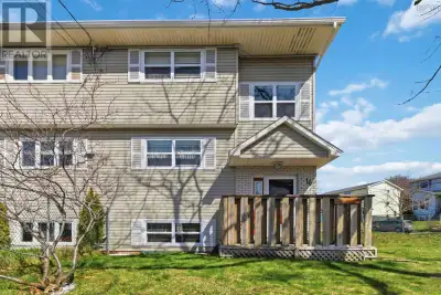 Spacious Semi in Sought-After Spryfield Your Outdoor Oasis Awaits! Welcome to this charming 3 level...