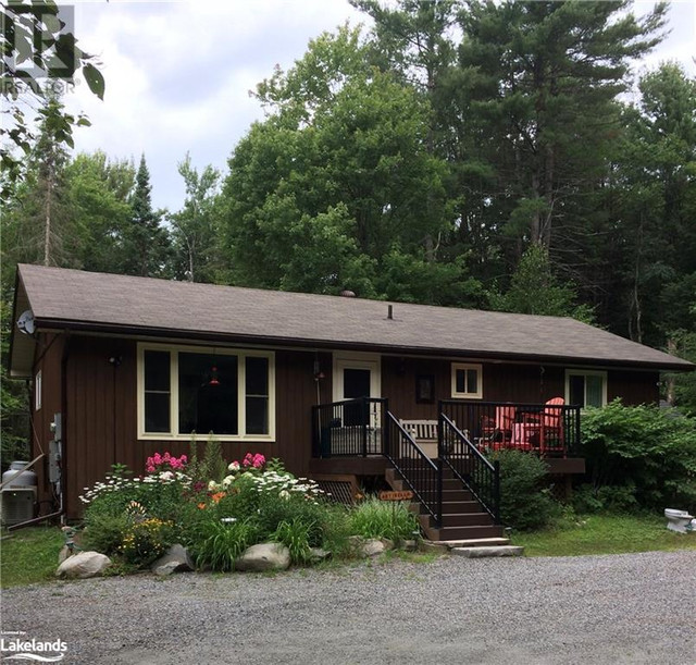 224 STEPHENSON 4 Road W Utterson, Ontario in Houses for Sale in Muskoka