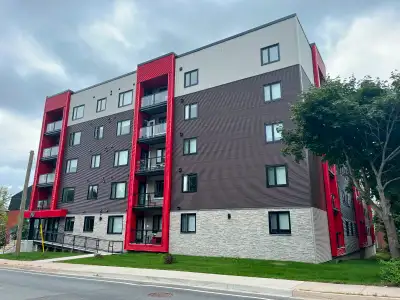 620 Forest Hill New Building, one month free