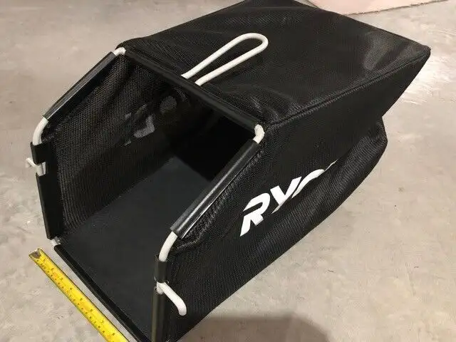 Ryobi lawnmower bag in Garage Doors & Openers in Oshawa / Durham Region - Image 4