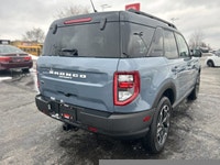 Leather interior, heated seats, no accidents, low km's, wireless charging pad, lane keep assist. Ble... (image 4)