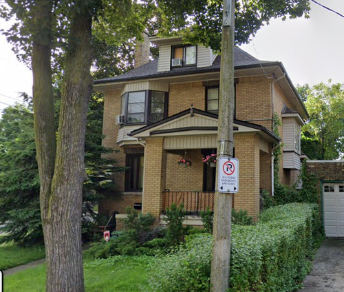 Newly renovated, 3BR apartment on the 2nd and 3rd floor of this quiet, well maintained triplex. Clos...