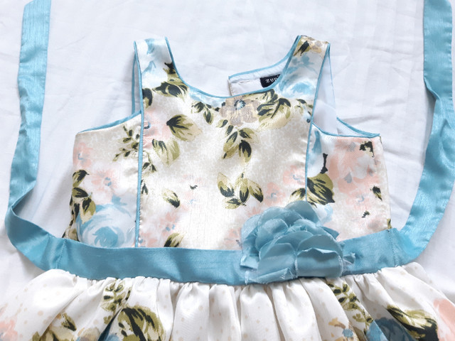 Girls Size 6 Dress by Zunie Sleeveless Flower Print in Kids & Youth in Winnipeg - Image 3