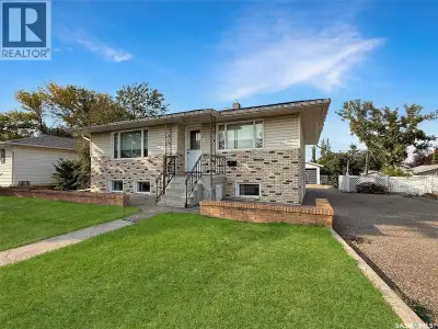 Public Remarks: Nestled on the esteemed North Hill Drive, this property stands out in a highly covet...