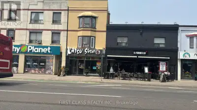 3RD - 572 DANFORTH AVE AVENUE Toronto (Danforth), Ontario